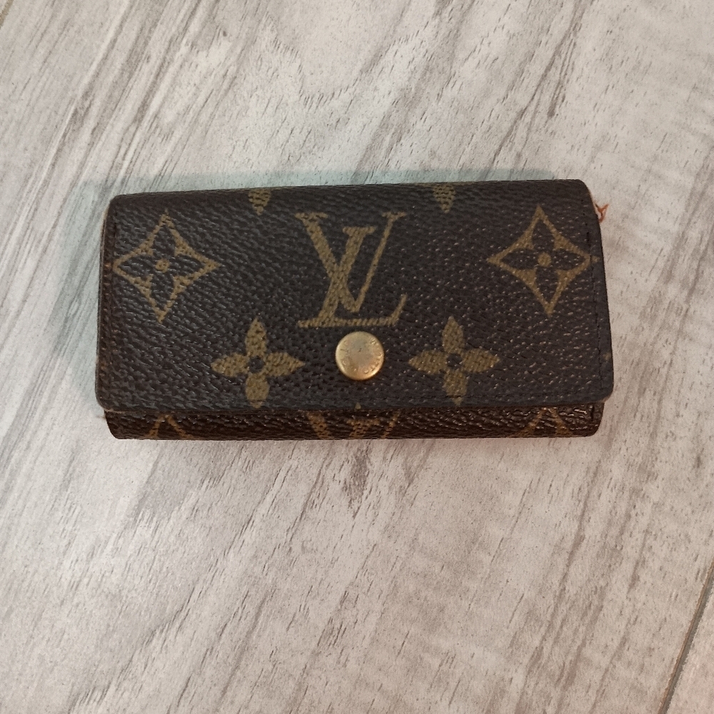 Louis Vuitton Monogram Key Holder